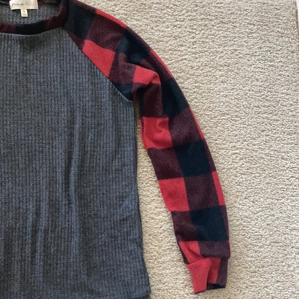 Black, Red, Grey Long Sleeve Tunic Top - Picture 10 of 13